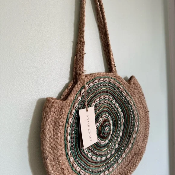 Antik Kraft Natural and Green Circular Tote - Picture 2 of 7